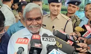 Champai Soren’s sudden trip to Delhi ignites rumours, says here for personal work