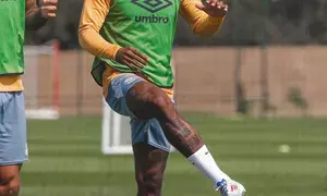 Toney omitted from Brentford squad against Crystal Palace amidst transfer interest