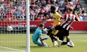 Premier League: Brentford claim controversial 2-1 victory over Crystal Palace
