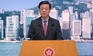 HKSAR chief executive attends forum for policy address public consultation