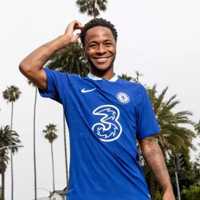Raheem Sterling seeks ‘clarity’ on Chelsea future after being excluded from squad to face Man City