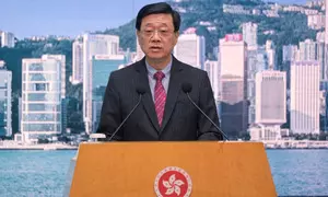 HKSAR chief executive attends forum for policy address public consultation