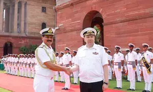 Russian Navy chief begins Indian visit, discusses enhanced cooperation