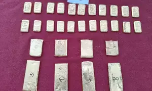 4 kg gold & 10 kg silver seized along Indo-B’desh border: BSF