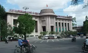 Vietnamese banks shift to corporate lending to gain credit growth