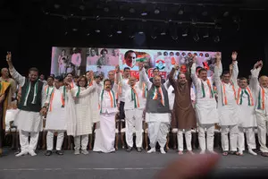 Congress, MVA pay rich tributes to Rajiv Gandhi on his 80th birth anniversary