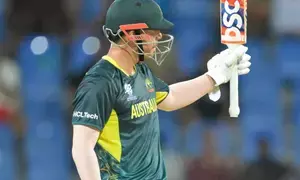 Warner’s competitive & dynamic service will be missed, says Hayden