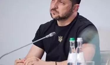 Ukrainian President Zelensky visits Sumy region bordering Russia