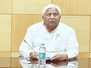 Ktaka govt to urge Guv to take prompt action on cases against BJP, JD-S leaders