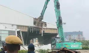 HYDRA starts demolishing Convention Centre owned by actor Nagarjuna