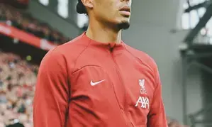 Virgil van Dijk is ‘very calm’ over Liverpool future