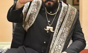 Aarya Babbar returns to screen, to play antagonist in Jagriti- Ek  Nayi Subah