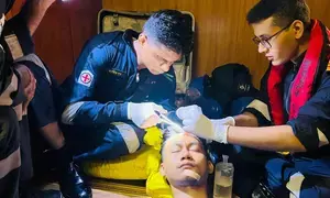 Bengal: Indian Coast Guard attends to injured Indonesian seafarer on merchant vessel