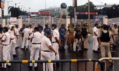 Violent Clashes Erupt in Howrah as Protesters Break Police Barricades During Nabanna March