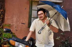 Rosesh aka Rajesh Kumar turns emotional reciting this poetry Rosesh aka Rajesh Kumar turns emotional reciting this poetry