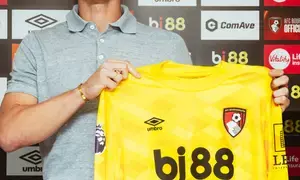 Bournemouth sign Chelsea goalkeeper Kepa on season-long loan