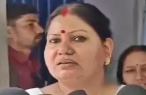 Two bikers snatch chain of RJD MLA’s wife in Patna Two bikers snatch chain of RJD MLA’s wife in Patna