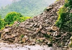 Pakistan: 12 killed in landslide Pakistan: 12 killed in landslide