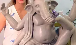 ‘Guddan’ fame actress Shweta Mahadik sculpts adorable Ganpati statue at home