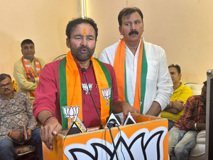 People should vote against dynastic politics in J&K: Union Minister
