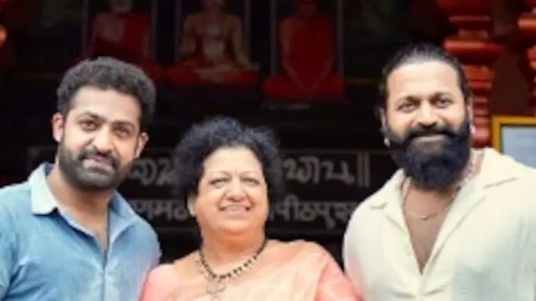 Junior NTR Fulfills His Mothers Dream with a Special Visit to Udupi Sri Krishna Math Junior NTR Fulfills His Mothers Dream with a Special Visit to Udupi Sri Krishna Math