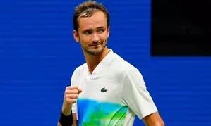 US Open: Medvedev books Rd-4 spot; De Minaur eliminates Evans, Sinner beats OConnell
