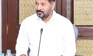 Heavy rain lashes Telangana, CM appeals to people to remain indoors