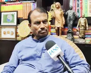 Ex-Bihar minister Shyam Rajak joins JD (U)