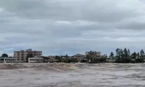 PM speaks to Telangana, Andhra CMs; assures support for flood rescue, relief PM speaks to Telangana, Andhra CMs; assures support for flood rescue, relief