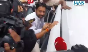 ED arrests AAP MLA Amanatullah Khan following raid at his home