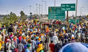 SC sets up panel to resolve grievances of protesting farmers at Punjab-Haryana border