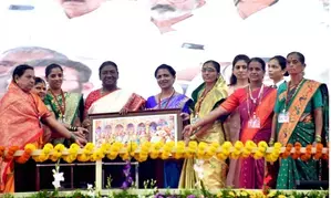 Learn new technologies, give importance to environment conservation, President urges women