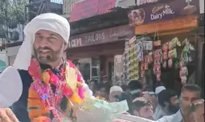 Congress leader defies party, files nomination papers against Omar Abdullah