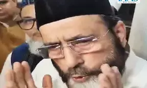 Muslim cleric Tauqeer Raza dubs RSS a terror outfit, demands ban