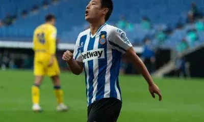 China striker Wu Lei lacks assists at national team, says Meizhou defender Wang