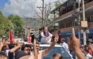 J&K polls: Omar Abdullah, six others file nominations from Ganderbal seat J&K polls: Omar Abdullah, six others file nominations from Ganderbal seat