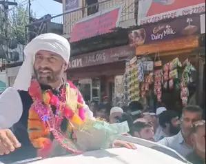 Congress leader defies party, files nomination papers against Omar Abdullah Congress leader defies party, files nomination papers against Omar Abdullah