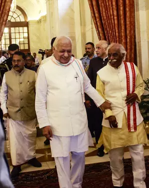 Arif Mohammed Khan set to continue as Kerala Governor for now