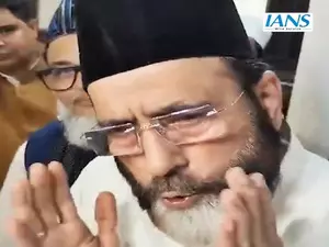 Muslim cleric Tauqeer Raza dubs RSS a terror outfit, demands ban Muslim cleric Tauqeer Raza dubs RSS a terror outfit, demands ban