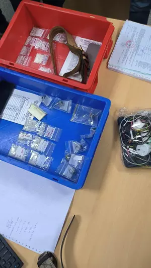 Two held at IGI Airport with 163 gm diamond worth Rs 60 lakh