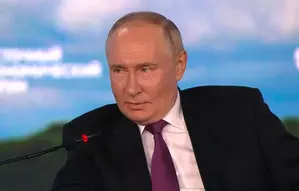 Putin says Ukrainian leaders like aliens; praises India, others for conflict resolution efforts