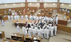Tripura Assembly witnesses stormy session over setting up of private medical college (Ld)