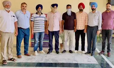 Punjab Vigilance Bureau Nabs Tehsildar and Driver for Accepting Rs 50,000 Bribe