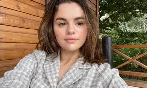 Selena Gomez feels ‘really beautiful’ when shes not wearing make-up