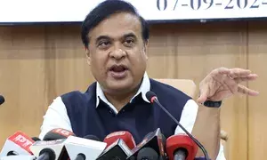Assam to maintain double vigilance to check Bdeshi infiltration: Himanta Biswa Sarma (Ld)