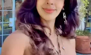 Mallika Sherawat says she ‘loves peaceful weekends’ but is missing Ganpati festivities