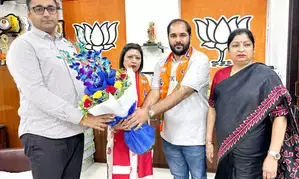 Gurugram: Former MLA’s wife & son join BJP ahead of Haryana polls