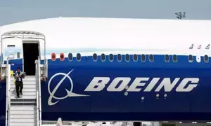 Boeing reaches historic pay contract with workers union