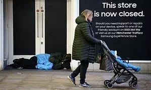 UK wage growth slows to lowest in two years: ONS data