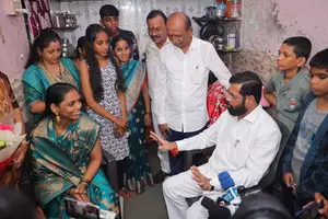 Maha CM launches family visits of beneficiaries of various schemes